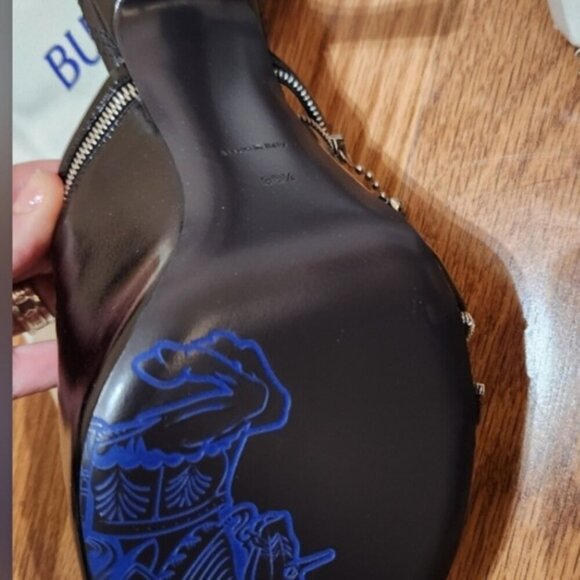 Auth. Burberry black leather peep mules NWT in box and Dustbag - Picture 3 of 11